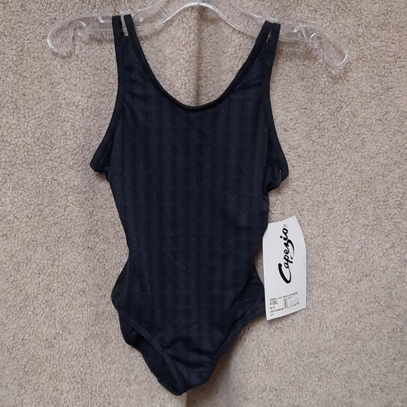 Capezio Cami Leo w/2 Straps - Picture 1 of 8
